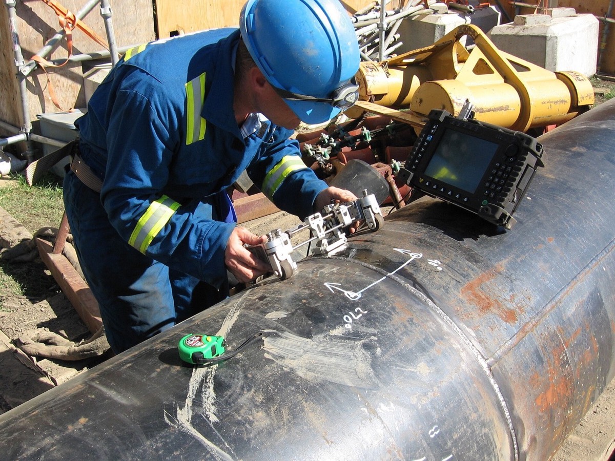 Reference photograph: Ultrasonic pipeline test.jpg